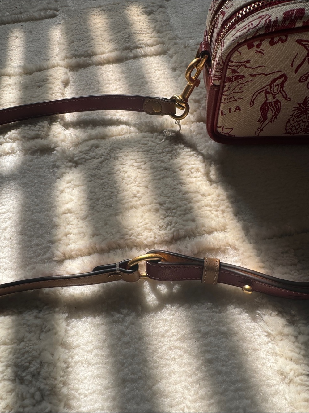 Tory Burch Embellished Travel Print Camera Bag – Red/Cream Crossbody - Picture 6 of 13